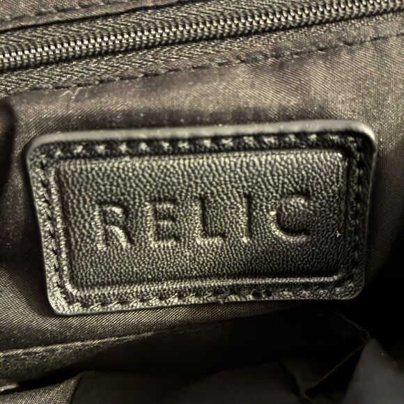 Relic Black Messenger Bag. With Silver Hardware. Buckle Fabric Lining 12”x10”x4” - Picture 10 of 12
